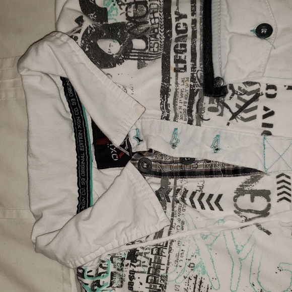 Men's Shirt - Picture 2 of 6